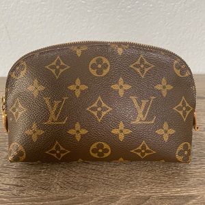 Louis Vuitton mono pouch